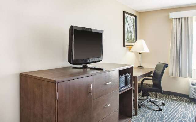 La Quinta Inn by Wyndham Richmond South