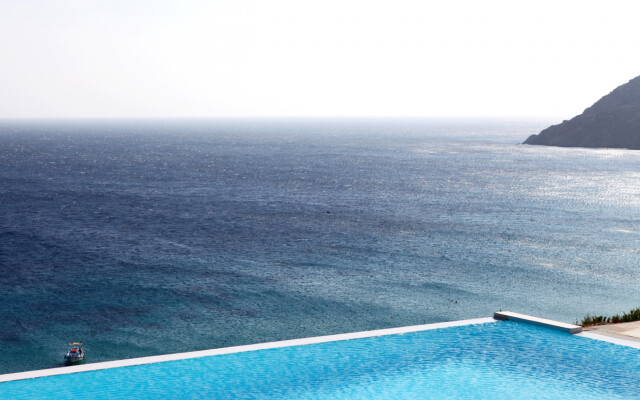 Amazing view Mykonian Villa with 5 bedrooms and pool
