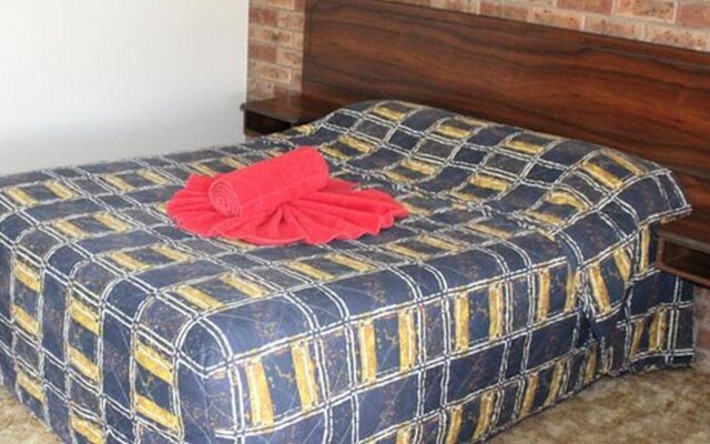 Woomargama Village Hotel Motel