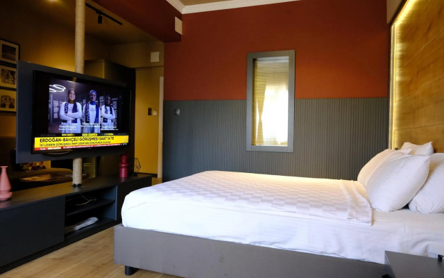 Esin Hotel