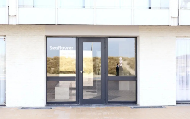 Apartment in Nieuwpoort by the Beach