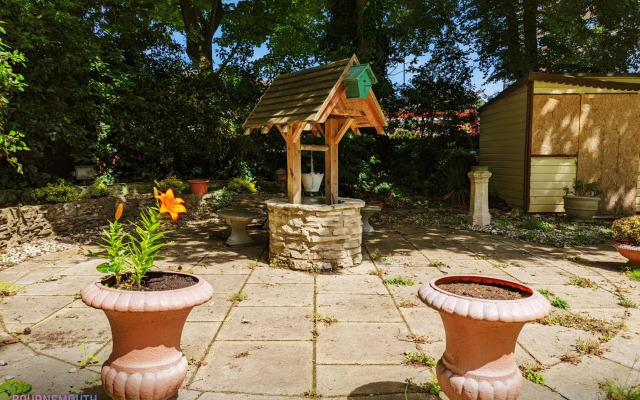 The Grove Hotel
