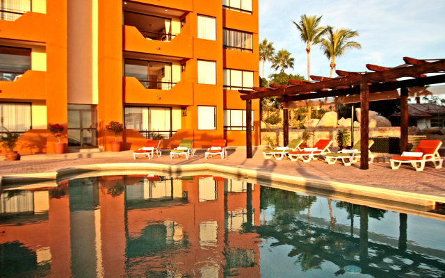 Sunrock Hotel and Suites