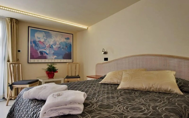 Hotel Montebello