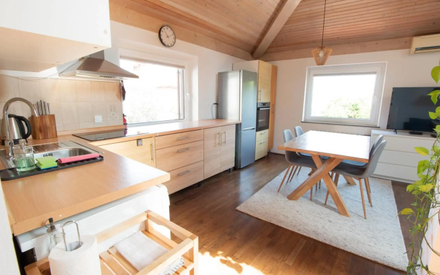 Apartment Bivalvia