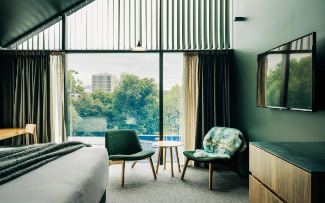 Moss Hotel