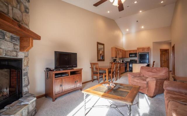 The Lodges at Table Rock Lake by Capital Resorts