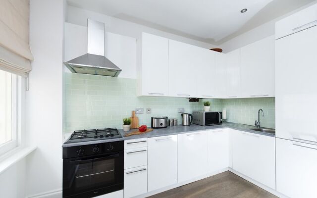 Gorgeous 2BR in Sherlock Holmes' Baker Street!