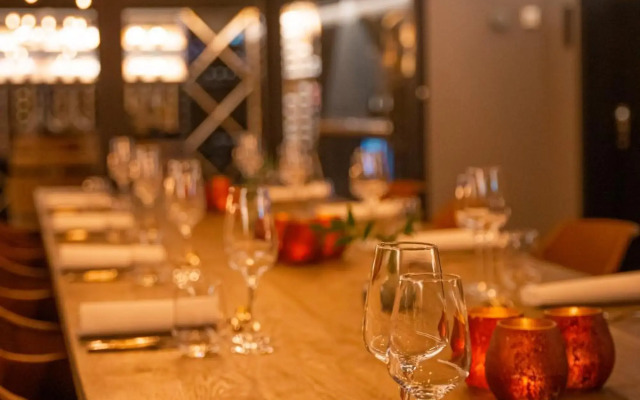 Comfort Hotel Victoria Floro, Markegata 43, 6900, Norway