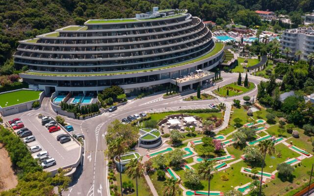 Olympic Palace Resort Hotel & Convention Center