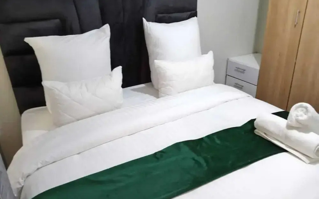Gold Crown Self-catering Apartment