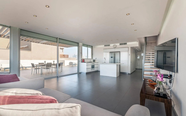 Incredible Penthouse in Tel Aviv