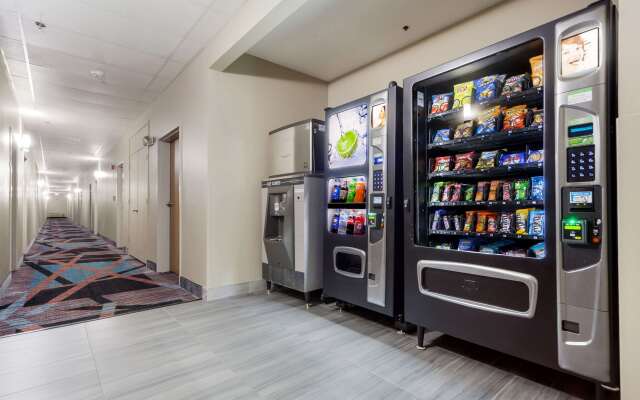 Quality Inn & Suites Omaha Chalco
