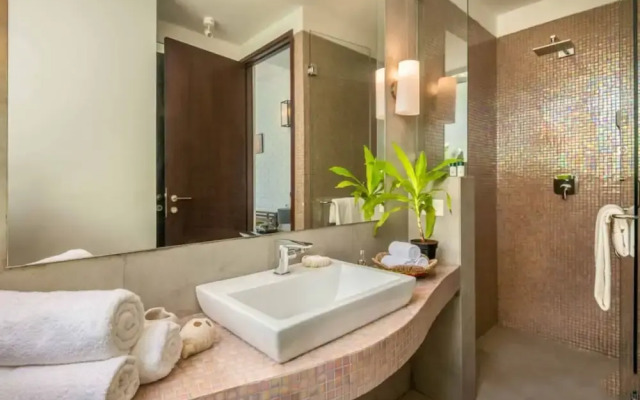 El Arbol by Hireavilla-2br w Rooftop Pool in Nerul
