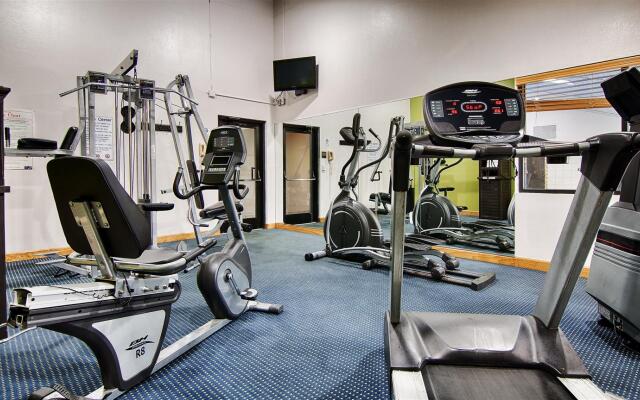 Best Western Shelbyville Inn and Suites Celebration Inn