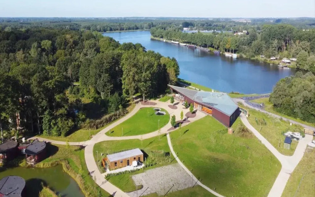 Charming Bungalow & Pools