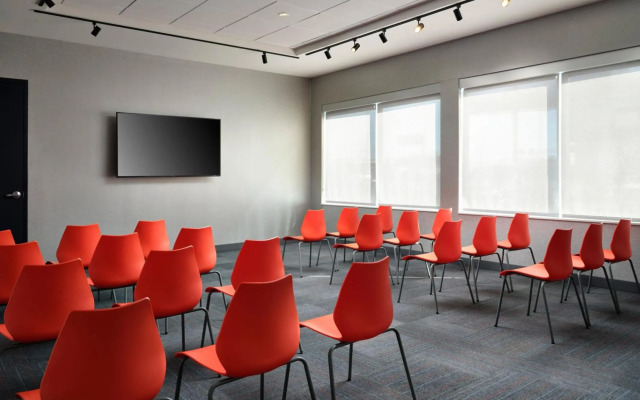 Aloft Knoxville West