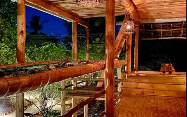 Rock and Sea Bubble Lodges