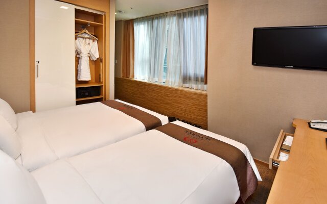 Hotel Skypark Myeongdong II