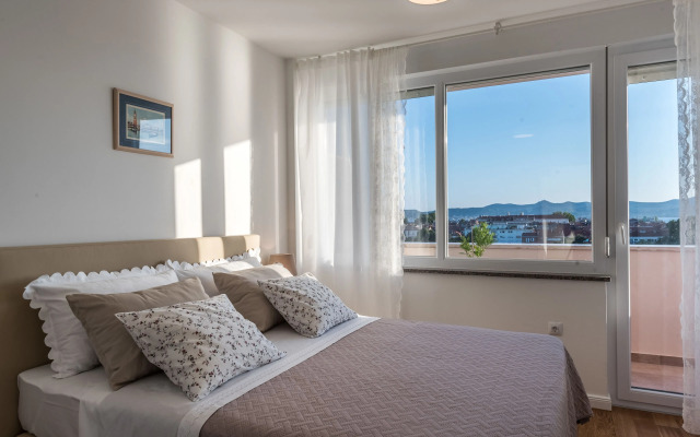 Amazing View Apartment