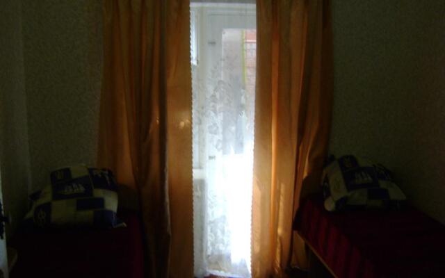 Guest House on Sazonova 42