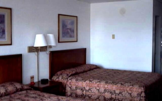 Town & Country Inn