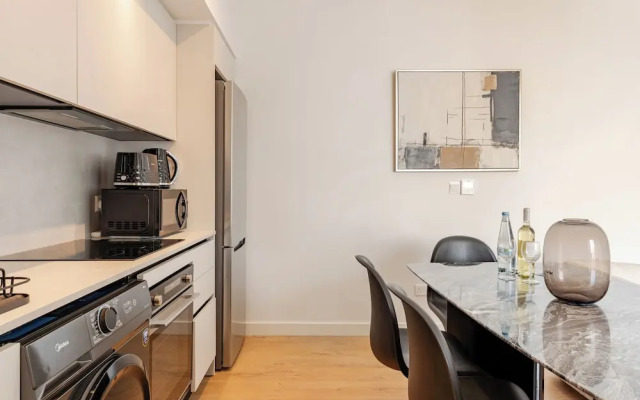 Yamas Urban Living Sequoia Residence