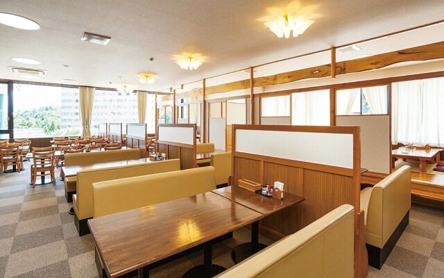 Ishiuchi Yung Parunas