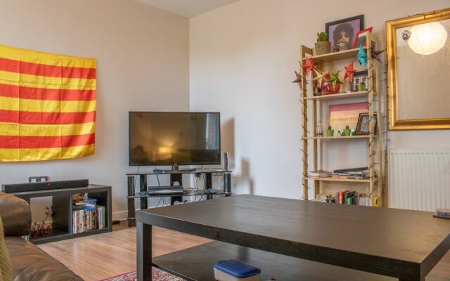2 Bedroom 2 Bathroom Flat