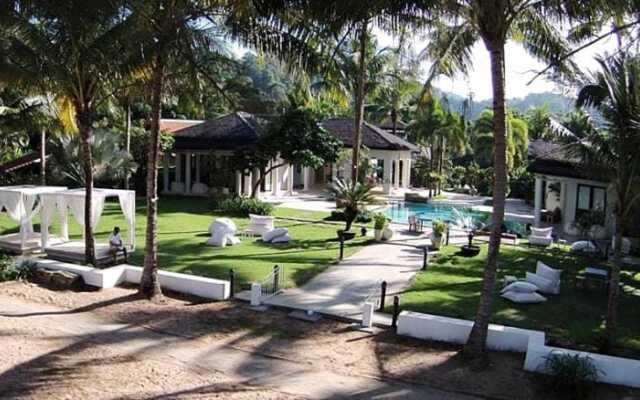 Luckanawadee Beach Resort Khao Lak