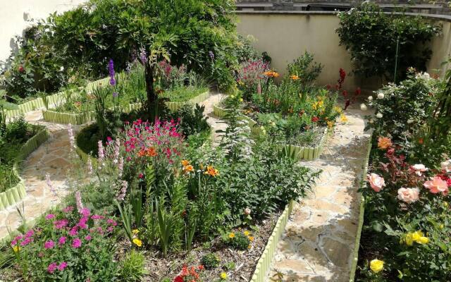 Contact Hôtel des Deux Moulins Limoges - Proche de la gare