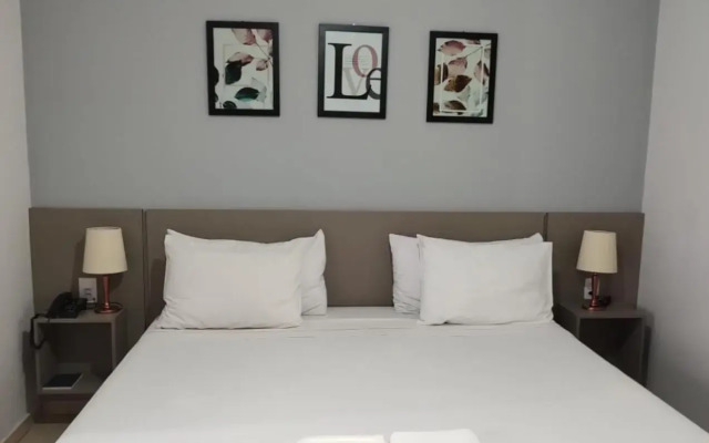 Shellter Hotel