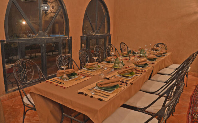 Hotel kasbah sahara services