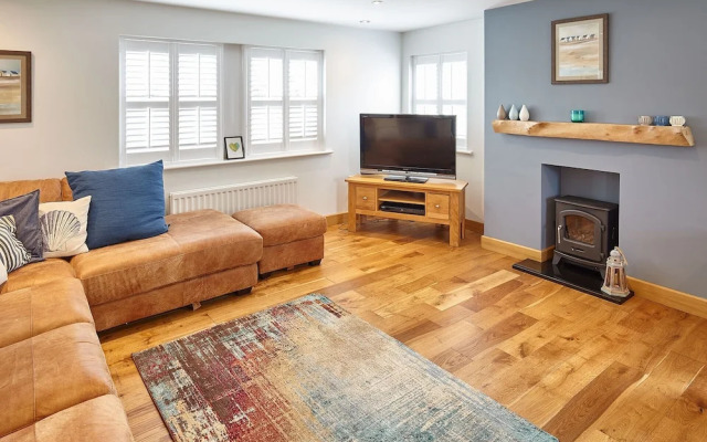 Host Stay Doray House