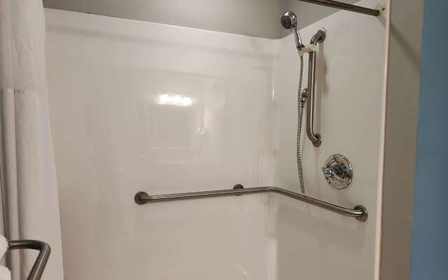 Days Inn & Suites by Wyndham Thibodaux