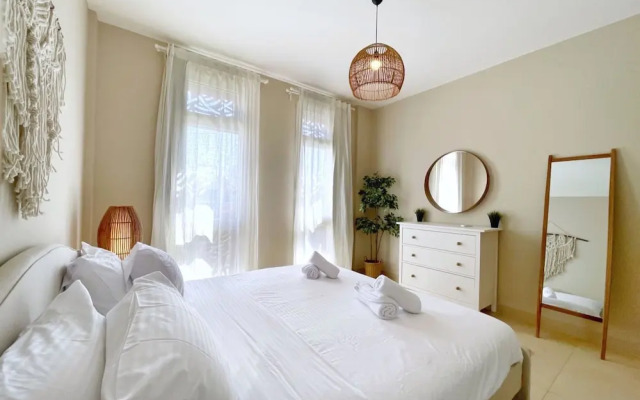 Xuru Stays I Roomy & Relaxed 1bdr @ Mangroovy Free Beach & Pool