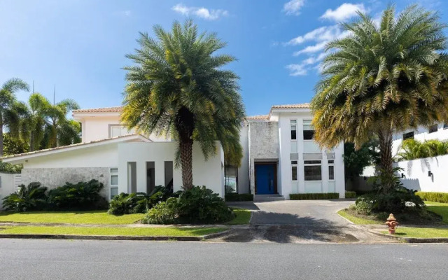 Villa Serenidad by Acomodo