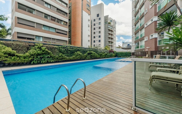 Apt With Balcony 750m From Batman Alley Pdm0208