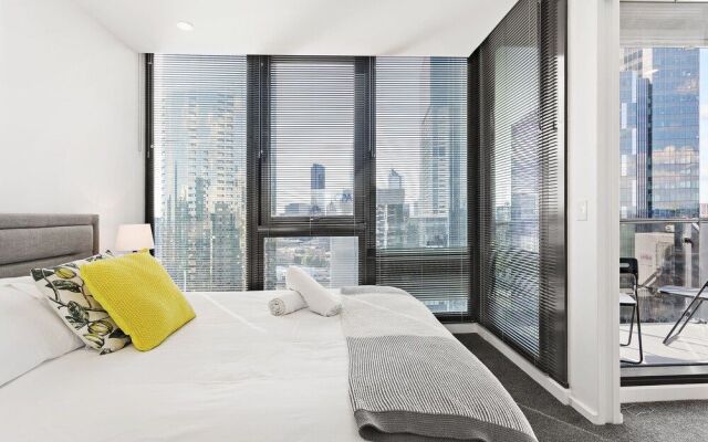 SONYA, 2BDR Southbank Apartment