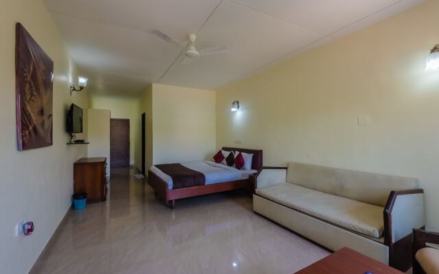 OYO 7647 Hotel Lions Den