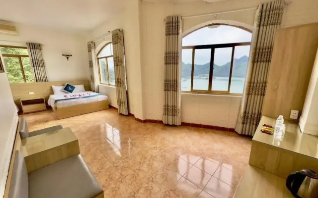 Cat Ba Plaza Hotel