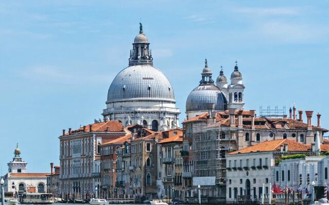 Elegant Fornasa Vecia Canal view R&R