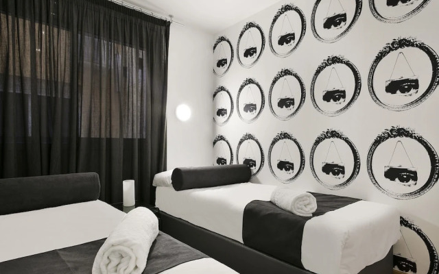 Mar Apartments