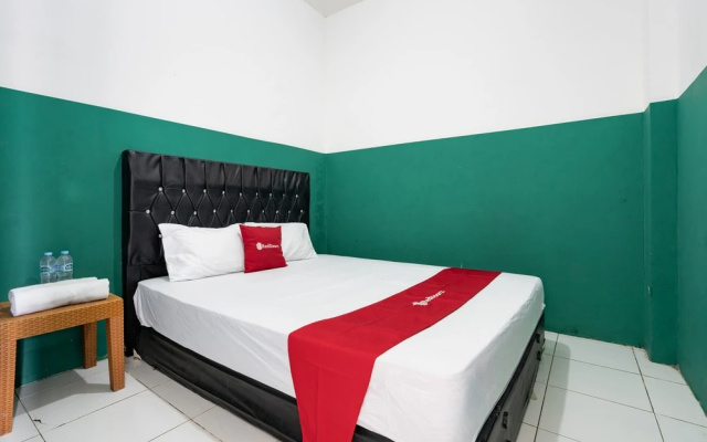 RedDoorz Near Bigmall Samarinda 2 – Guest Rooms – Samarinda