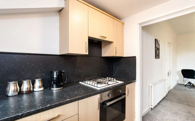5 Individual Beds - Free Parking