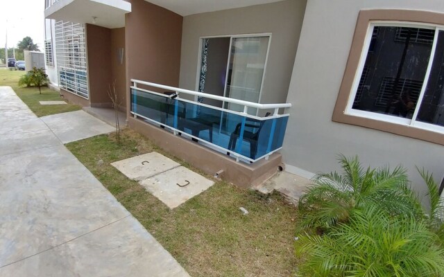 Tropical Condo BBQ Pool 5min to Airport