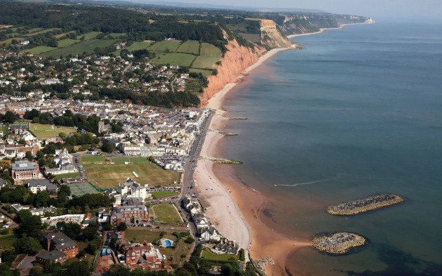 The Victoria Hotel & Source Spa