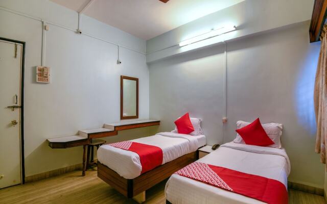 OYO 15199 Hotel Shree Maya