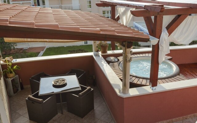 House Dina