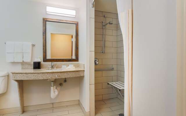 Hilton Garden Inn Bakersfield